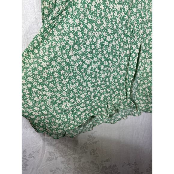 Skies are Blue Curvy Skirt 1X NEW Stitch Fix Midi Green White Floral Cottage - Picture 2 of 9